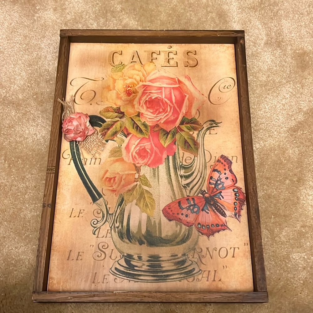 Café sign with roses and butterfly